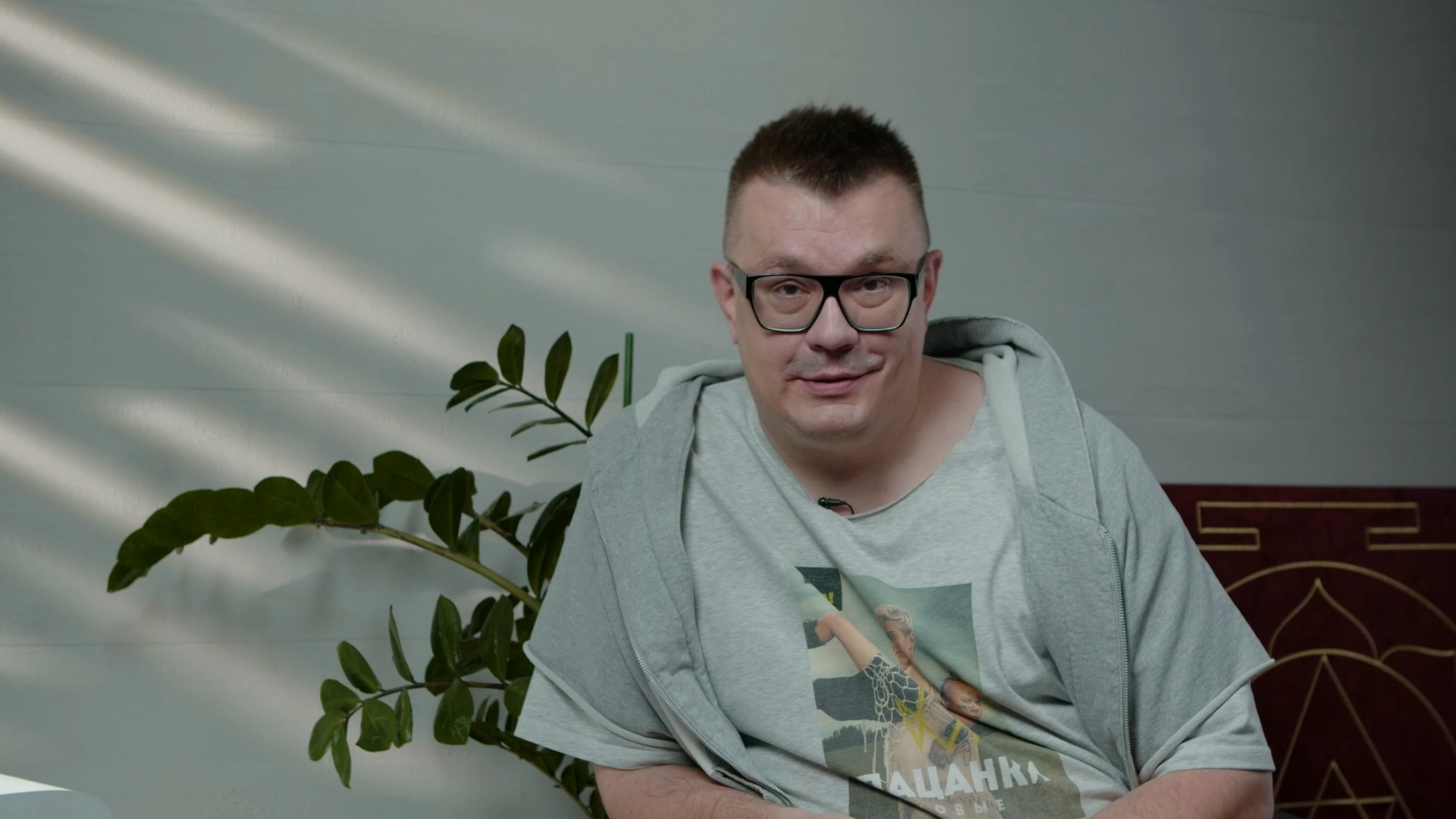 Прямой эфир для Школы авторов VK из кабинета Николая Картозии